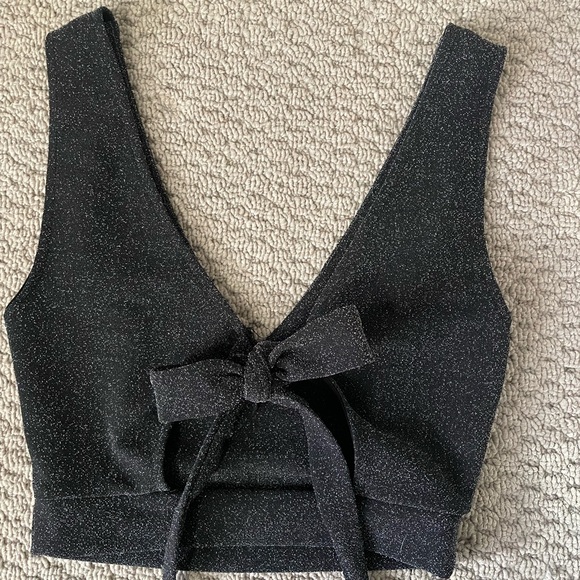 Silver crop top with bow - Picture 2 of 2